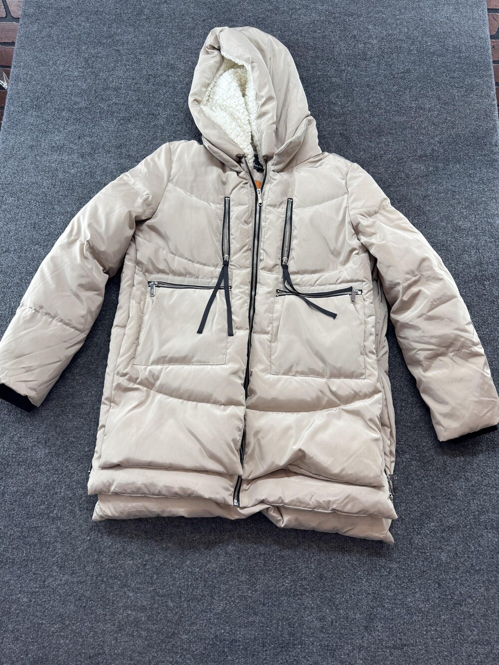 Sam Edelman Puffer Coat Womens Medium Beige Hooded Down Zip Pockets Quilted